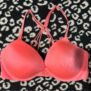 Victoria, secrets 36D new without tags very sexy push-up in Coral